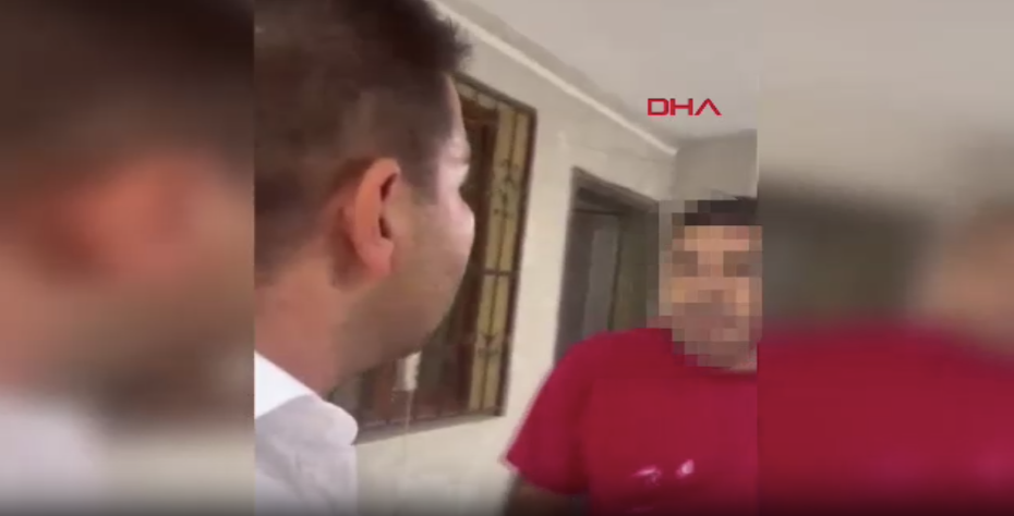 Kira derdine düşen kiracıdan gazi ev sahibine saldırı: Tornavida hamlesi kamerada
