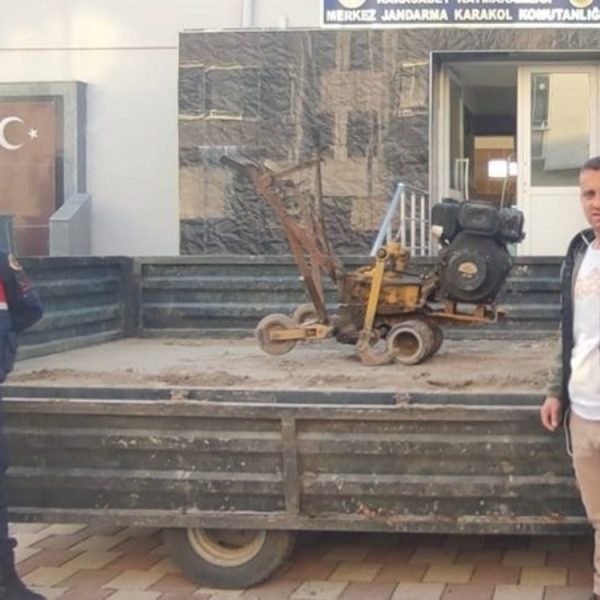 Değeri 350 bin TL… Bursa'da çim biçme makinesini çalan şüpheli yakalandı – Son Dakika Türkiye Haberleri
