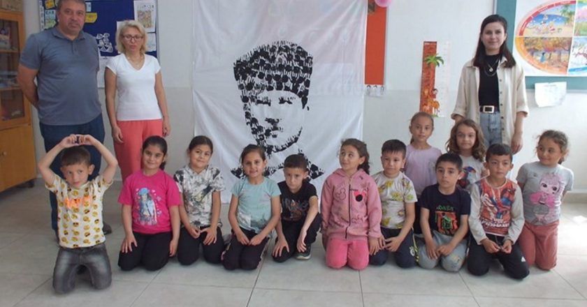 Miniklerin Atatürk sevgisi: Parmak izleriyle portre yaptılar – Son Dakika Türkiye Haberleri