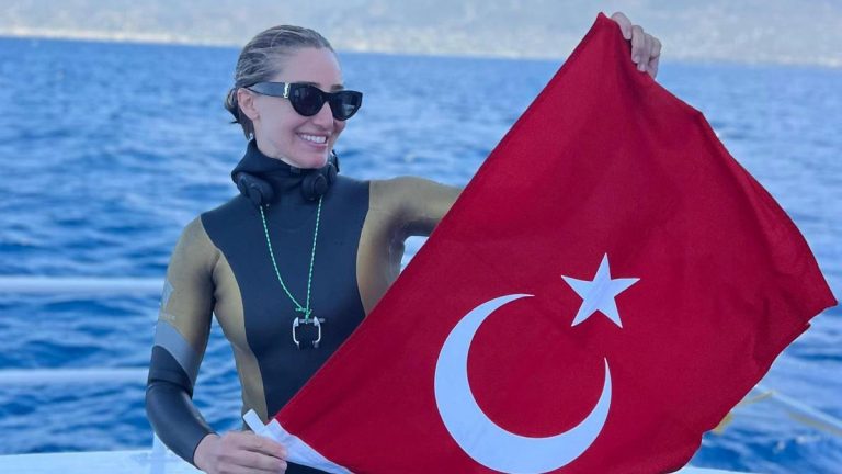 Şahika Ercümen'den bir albüm daha!