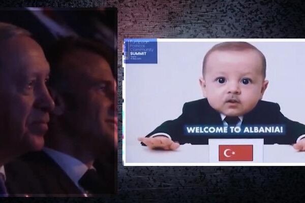 Başkan Erdoğan ve liderlerin liderlerinin bir gülümsemesi vardı! Üstte yapay zeka damgası