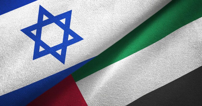 İsrail'in diplomatik personeli ve Birleşik Arap Emirlikleri'ndeki aileler tahliye edecek