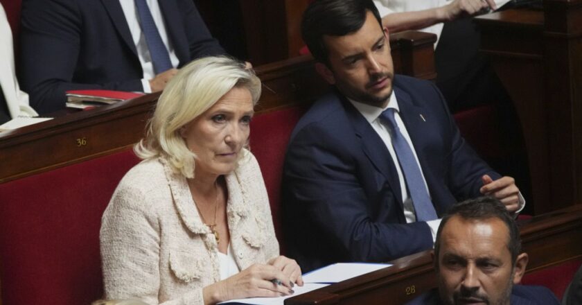 Fransız Extreme Right Marine Le Pen'in temyiz örneği, başkanlık yarışından önce Ocak ayında görülecek