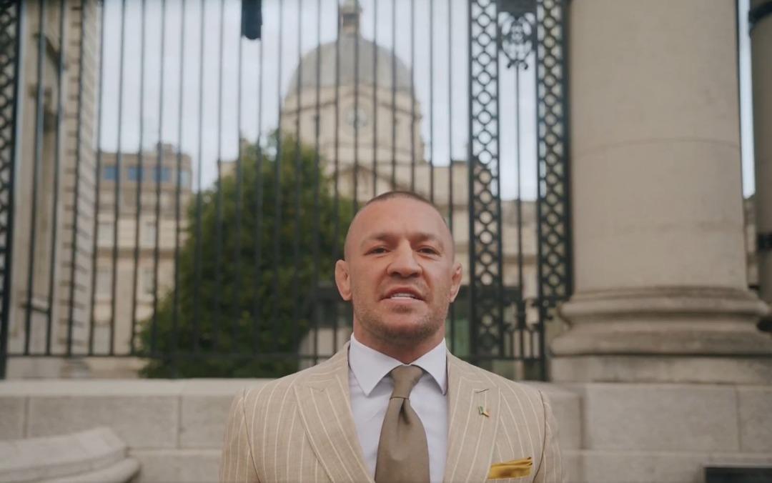 Conor McGregor'un dövüş dünyasının savaş efsanesi başkanlık için soyuldu! Video paylaşımı ve destek istedi 2