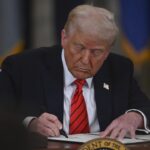 Trump, “H-1B” iş vizesine 100.000 dolarlık bir kayıt ücreti getirecek