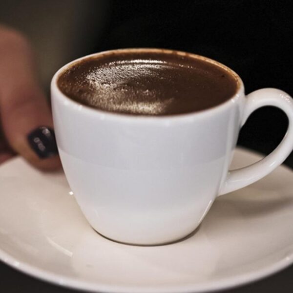 Tansiyon hastalarının dikkatine: Sabah kahvesi riskli olabilir!