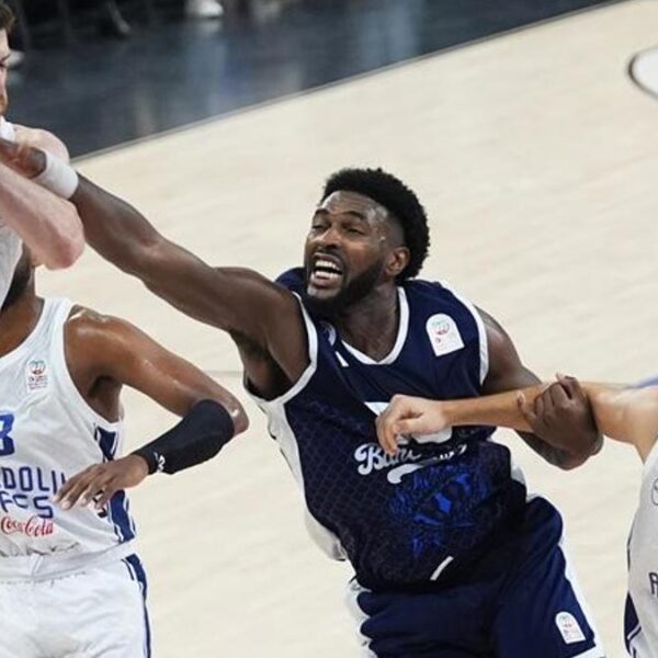 Anadolu Efes, Basketbol Süper Ligi'nde ikinci yenilgisini aldı