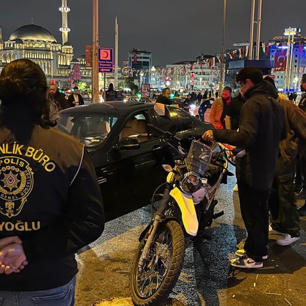 İstanbul'da “Barış” Harekatı: 1036 tutuklu